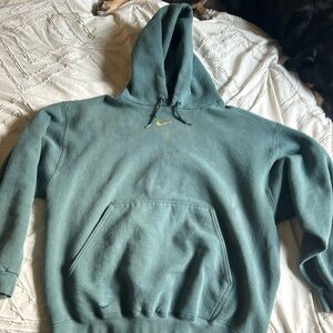 VINTAGE 90s Center-Check Nike Hoodie (Green)